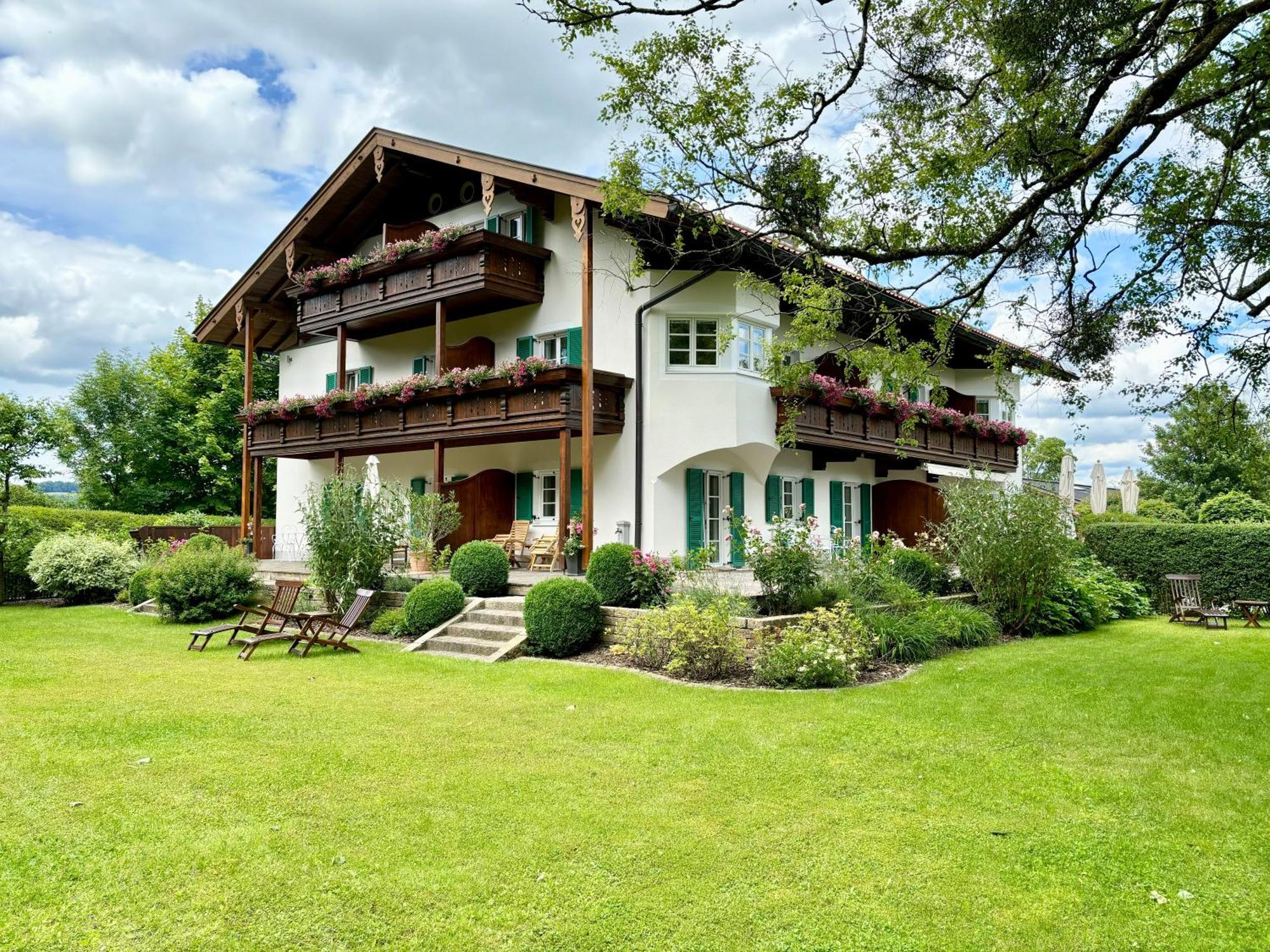 Landhaus Marinella Hotel Garni Bad Wiessee Exterior photo