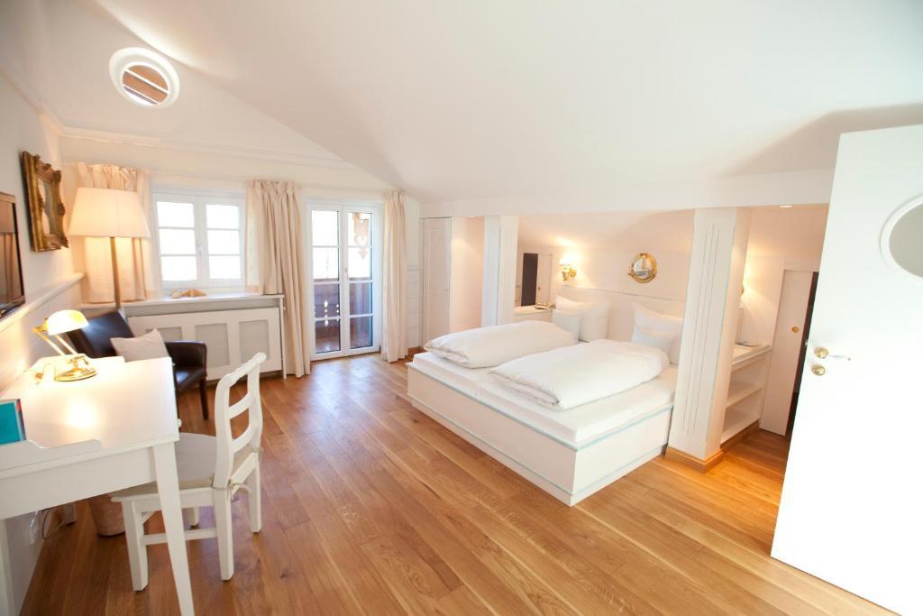 Landhaus Marinella Hotel Garni Bad Wiessee Room photo