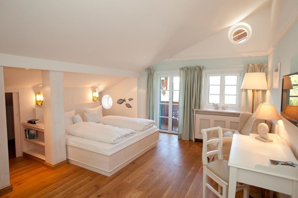 Landhaus Marinella Hotel Garni Bad Wiessee Room photo