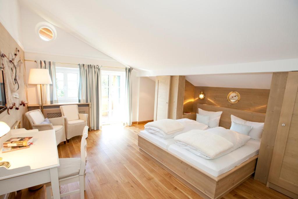 Landhaus Marinella Hotel Garni Bad Wiessee Room photo